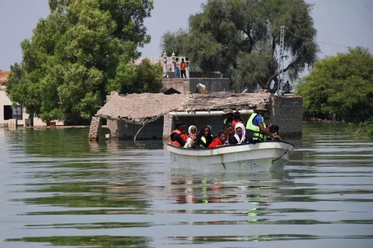 Pakistan receives outpouring of global support  following devastating floods